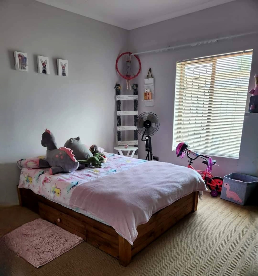 3 Bedroom Property for Sale in Paradise Beach Eastern Cape